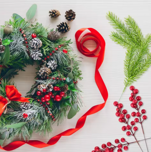 10Pcs Christmas Decoration Artificial Pine Branches Holly Berries Red Berry Branches for Christmas Tree Wreath Gifts Decoration